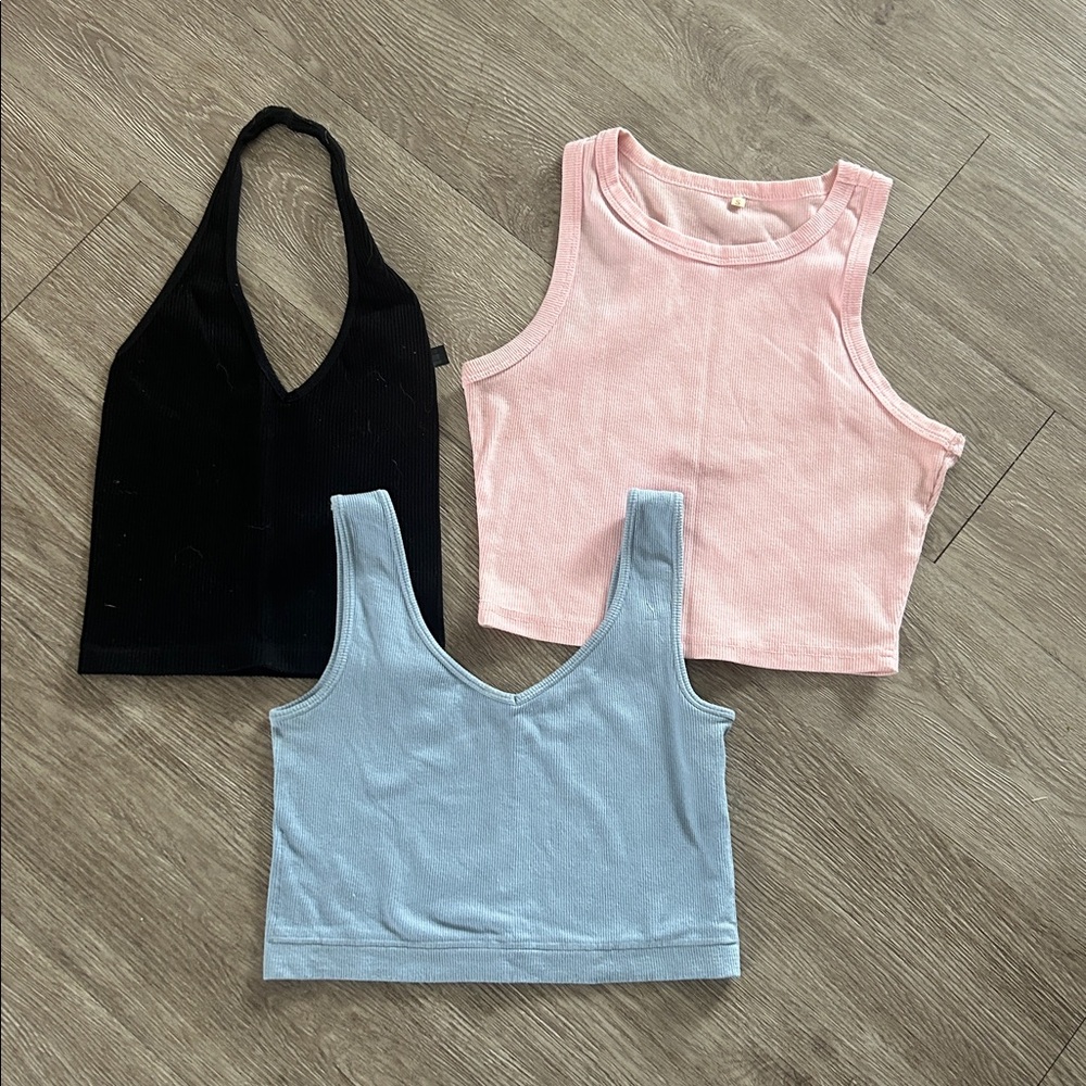 Set of three tank tops